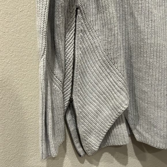 CAbi Deep V-neck Asymetrical Zipper Side Sweater | Size Medium - Picture 4 of 10